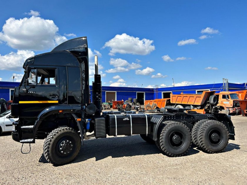 Камаз 65225 седельный тягач