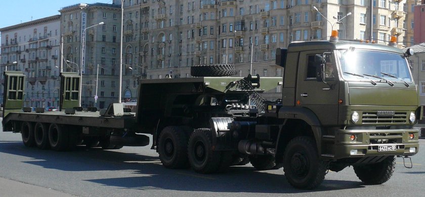 КАМАЗ 65225 военный тягач
