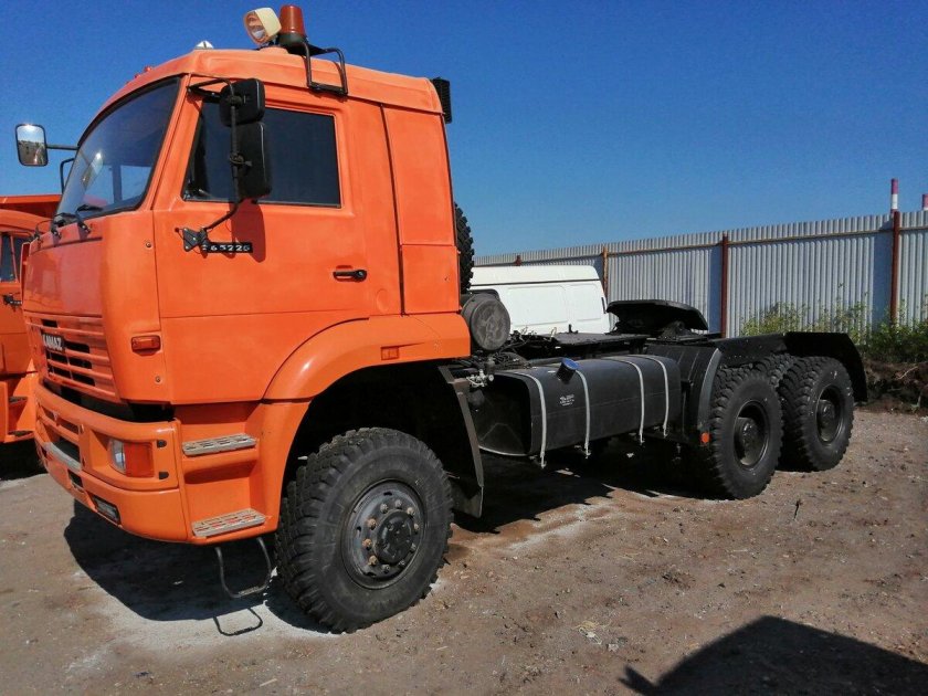 Камаз 65225 седельный тягач