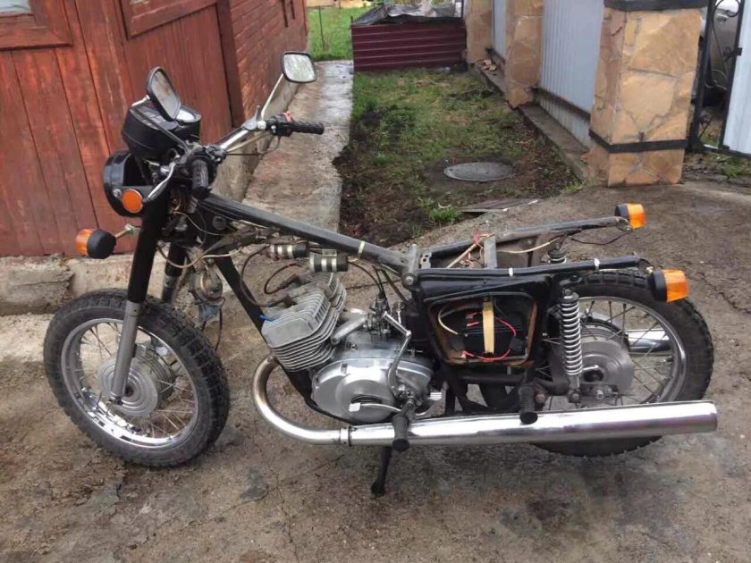 Рама мотоцикла ИЖ Планета 5