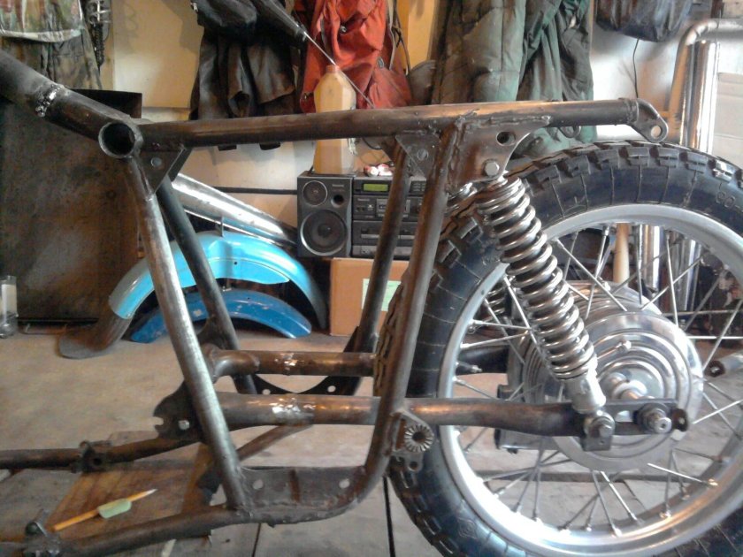 ИЖ Планета 5 маятник заднего колеса