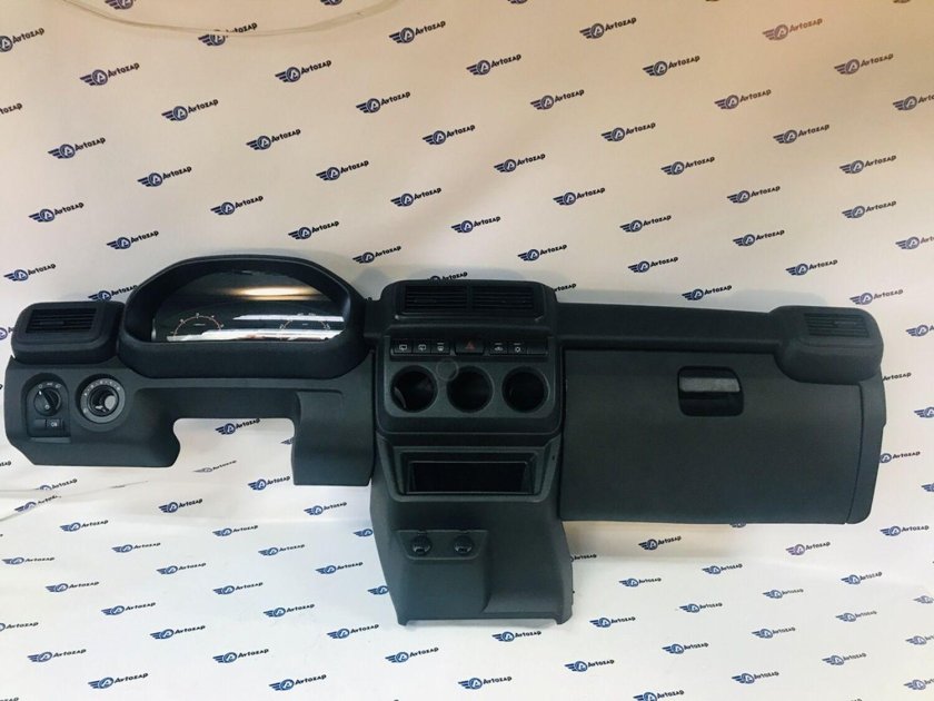 8450083181 Панель приборов Торпедо нового образца в сборе с воздуховодами