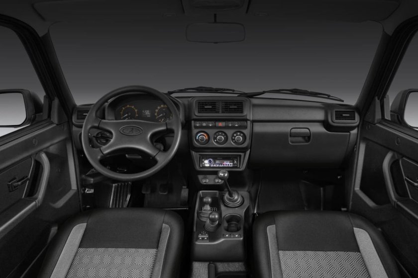 Лада Нива легенд 2023 салон