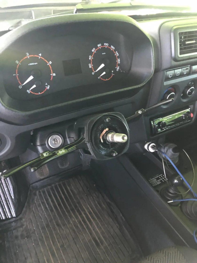 Панель Нива 21214