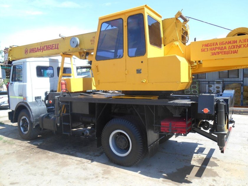 Автокран ивановец