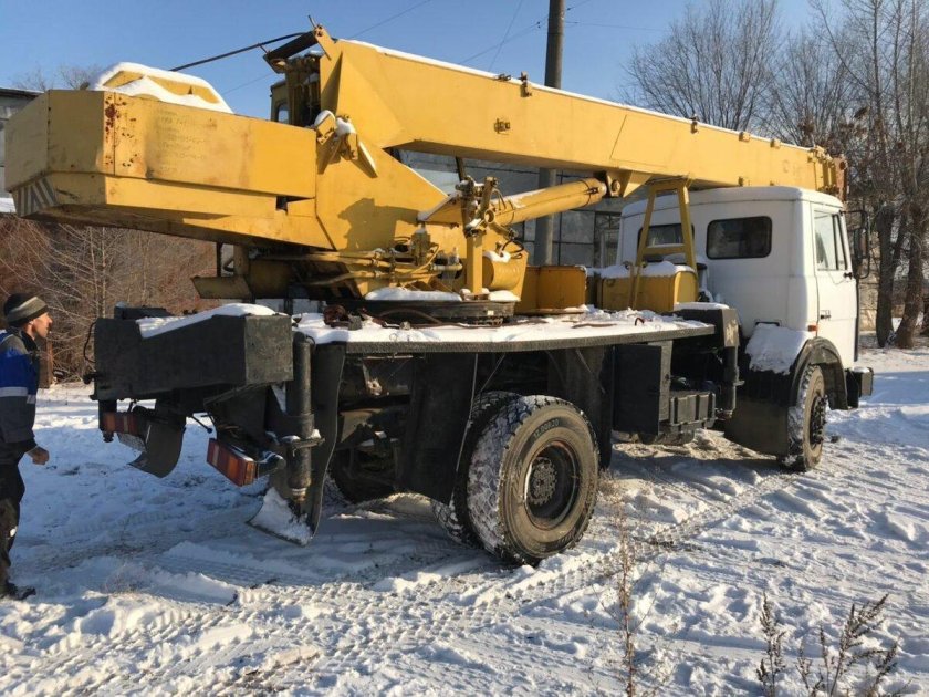 Автокран маз