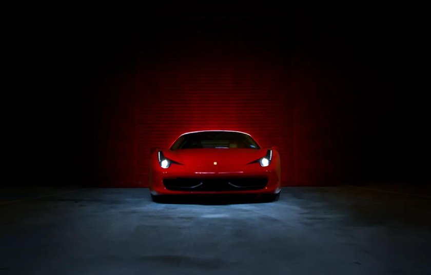 Ferrari 458 Italia красная