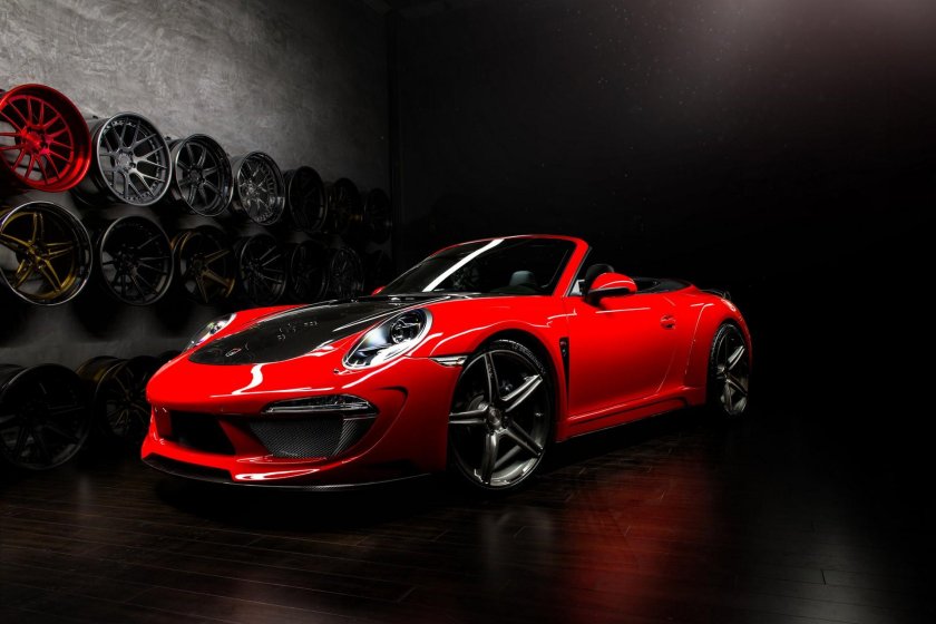 Porsche 911 красно черный