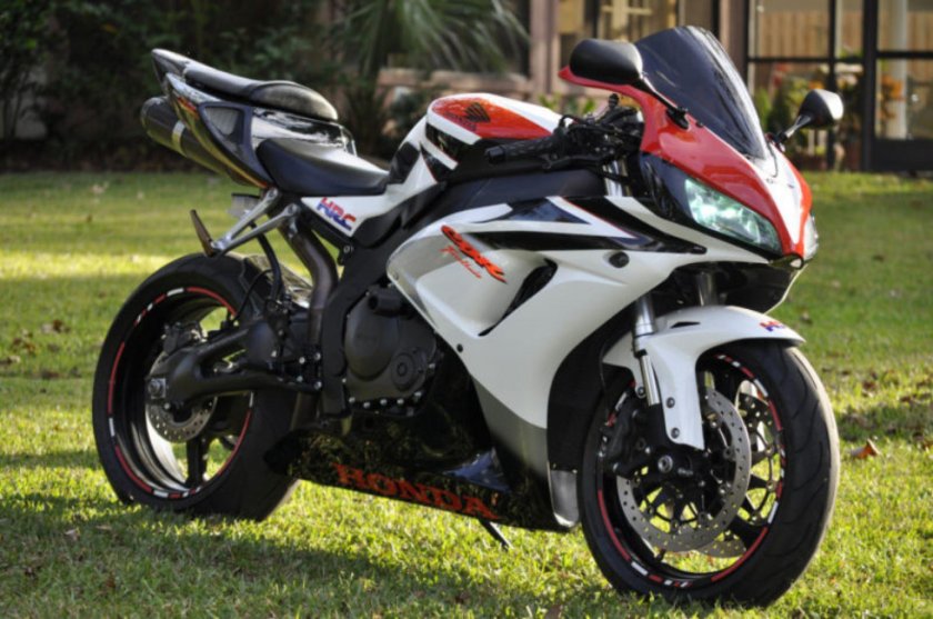 Honda 1000rr Fireblade