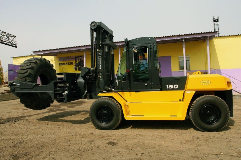 Komatsu манипулятор