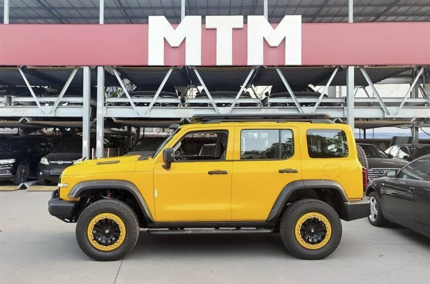 Китайский внедорожник Tank