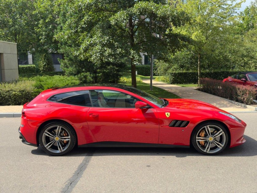 Ferrari gtc 4 lusso