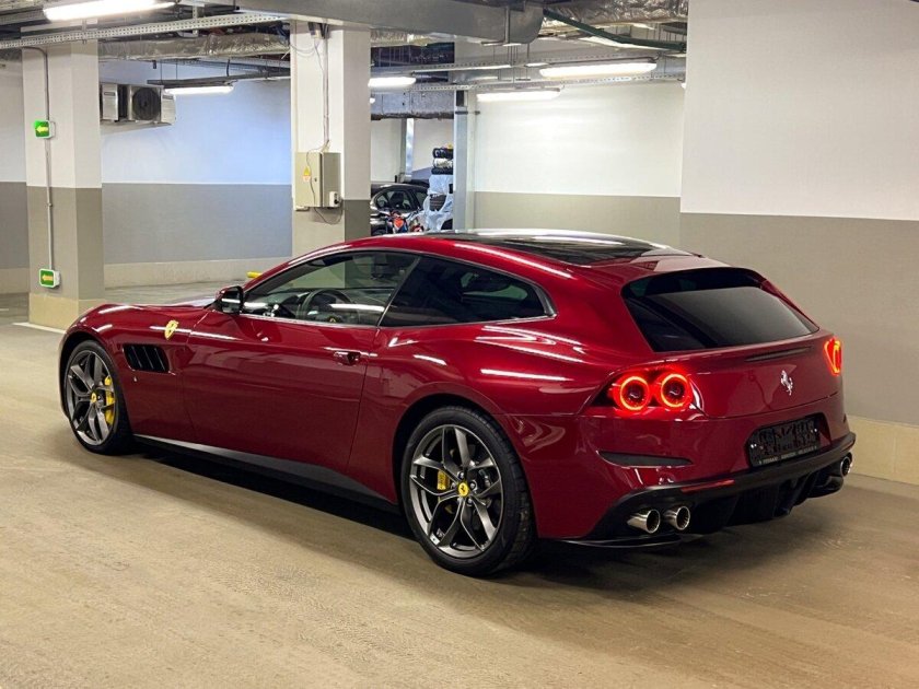 Ferrari gtc4lusso t 2020