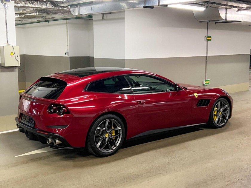 Ferrari gtc 4 lusso
