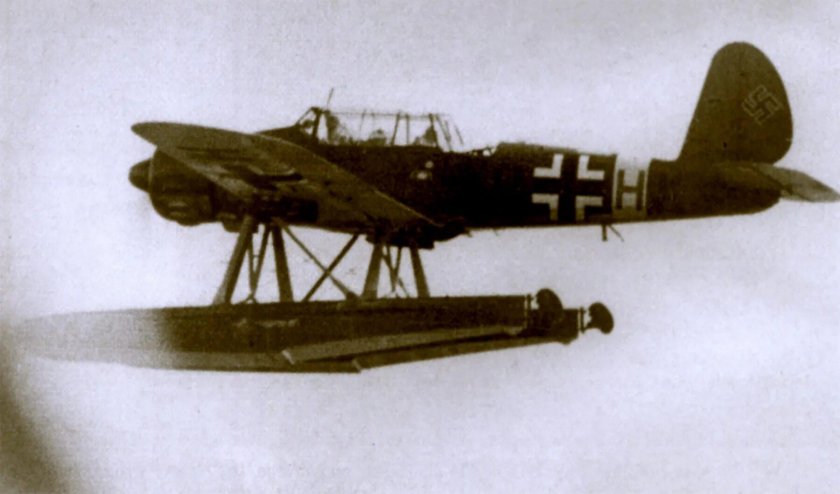 Арадо 196 на Бисмарке