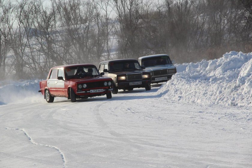 ВАЗ 2107 дрифт зима