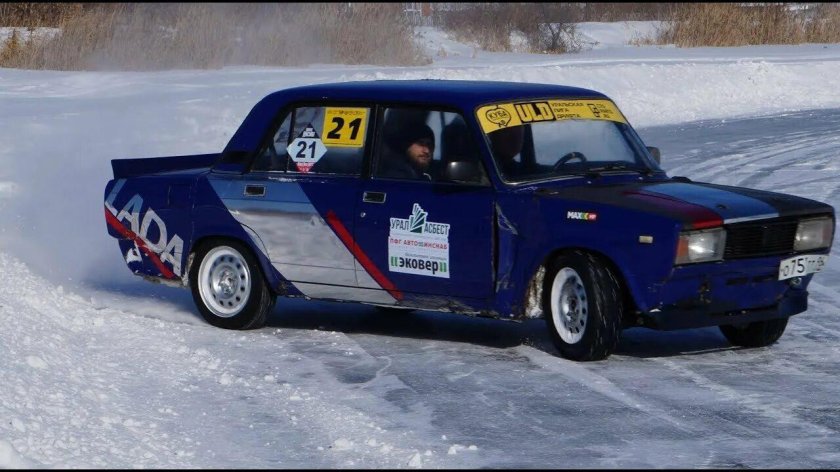ВАЗ 2105 зимний дрифт