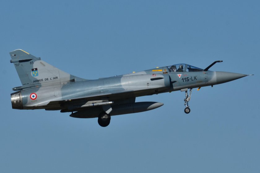 Dassault breguet mirage 2000