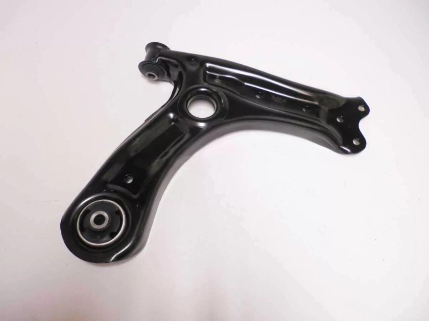 Рычаг передний Шкода Фабия 2