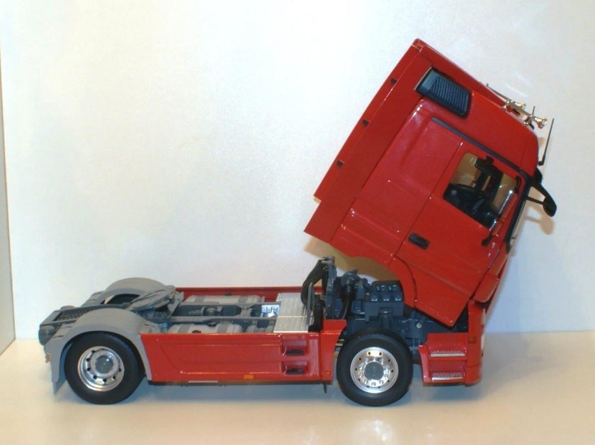 Масштабные модели полуприцепов 1 43 Eligor