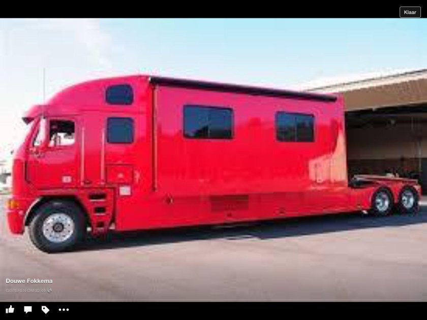 Грузовик Фредлайнер Аргоси