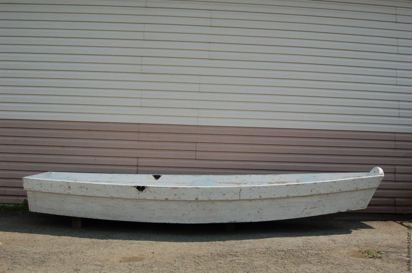 Килевая лодка деревянная