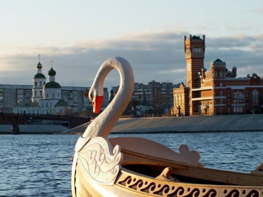 Лодка "Берегиня Йошкар Ола