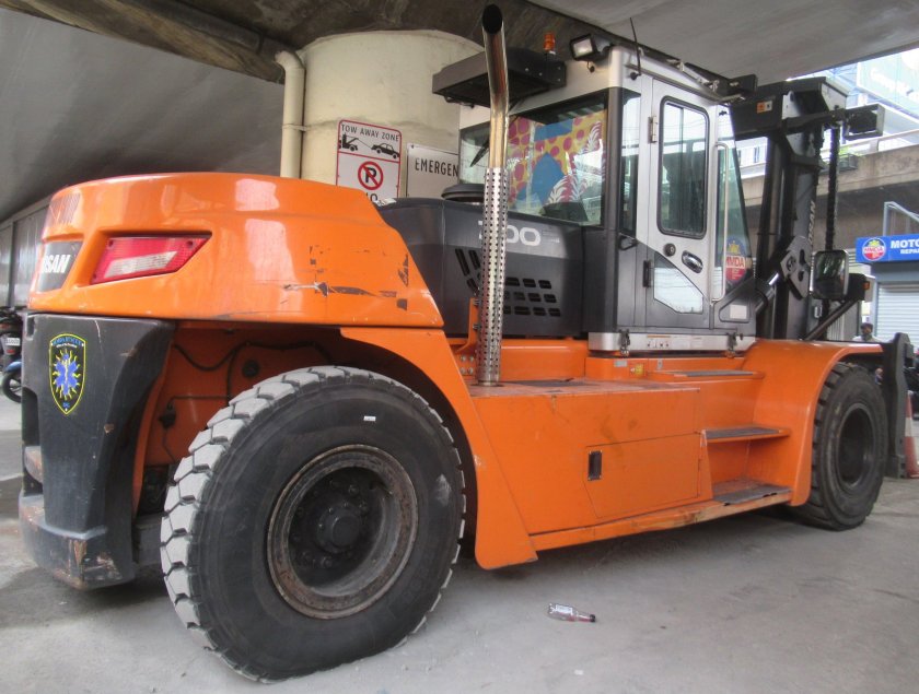 Дизельный вилочный погрузчик