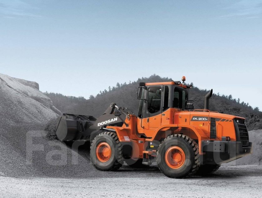 Фронтальный погрузчик Doosan dl200