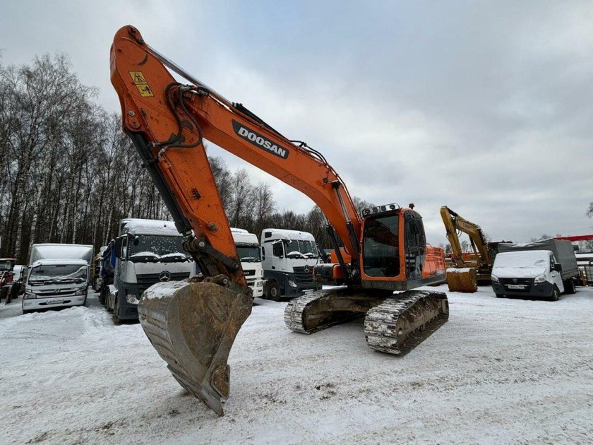 Экскаватор doosan