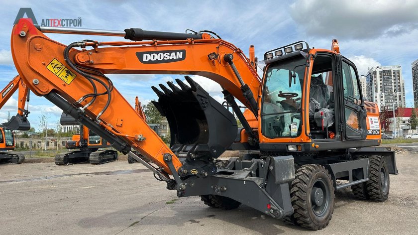 Экскаватор doosan