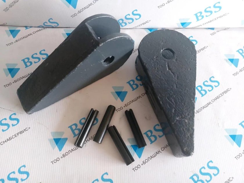 Зуб ковша экскаватора твэкс 18.68.01.602