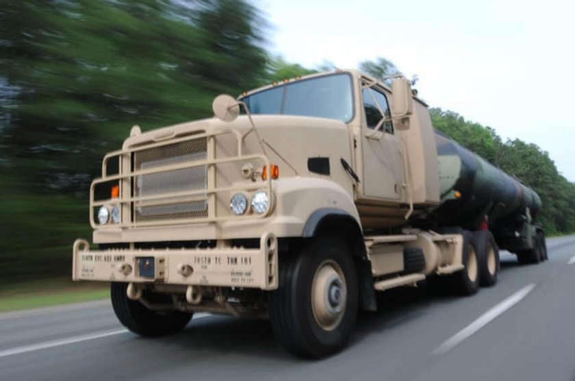 M915 line-Haul Mack Titan