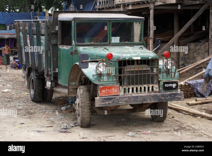 Грузовик, зеленый