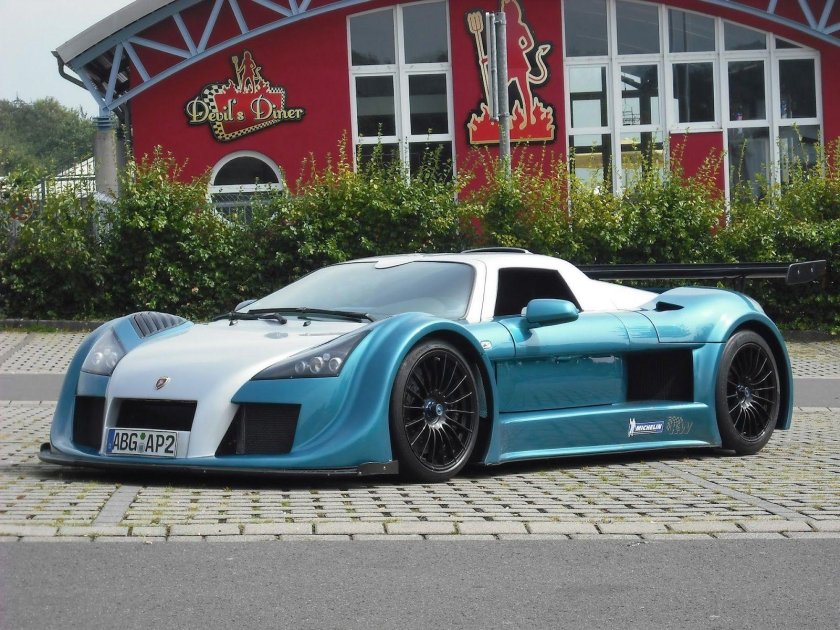 Gumpert Apollo Sport