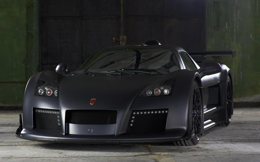 2m-Designs Gumpert Apollo s