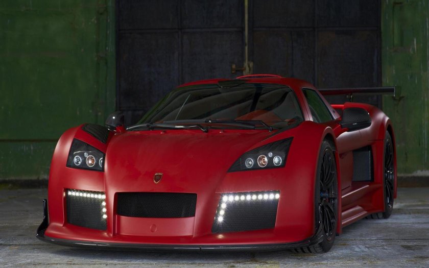 2m-Designs Gumpert Apollo s