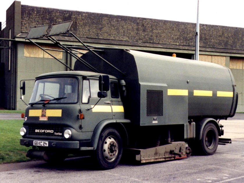 Машина Bedford