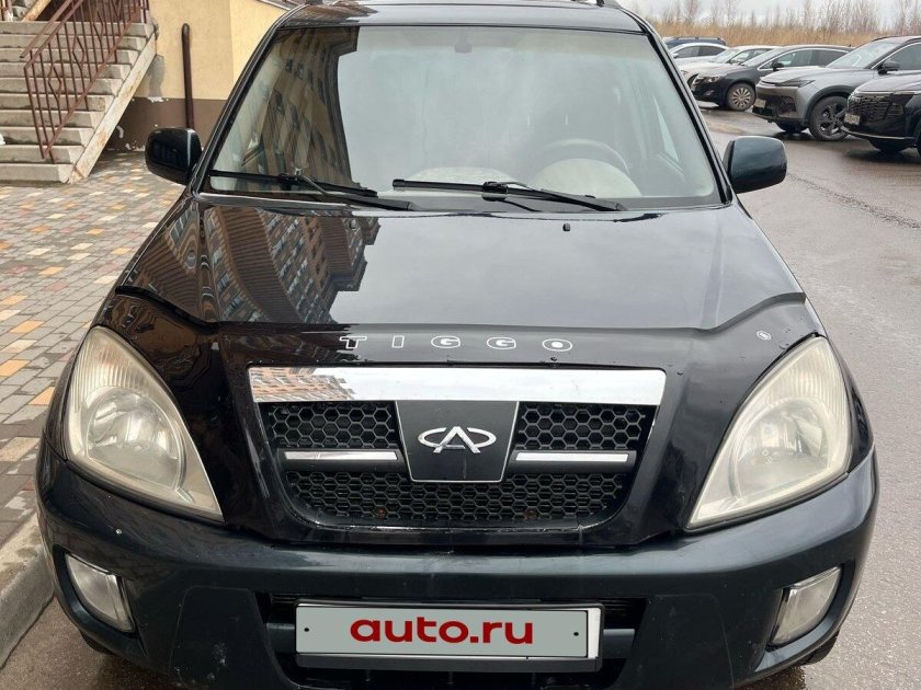 Машина chery tiggo