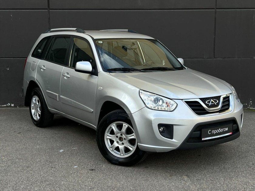 Чери Тигго серебристый