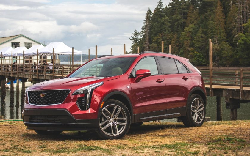 Кадиллак xt 4