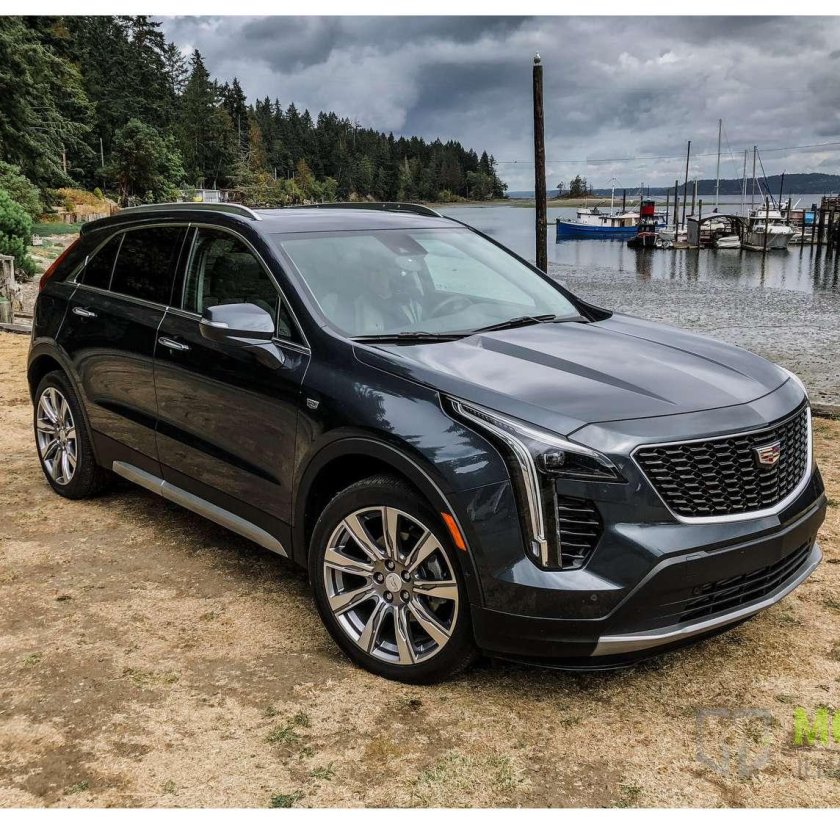 Cadillac xt4 чёрный
