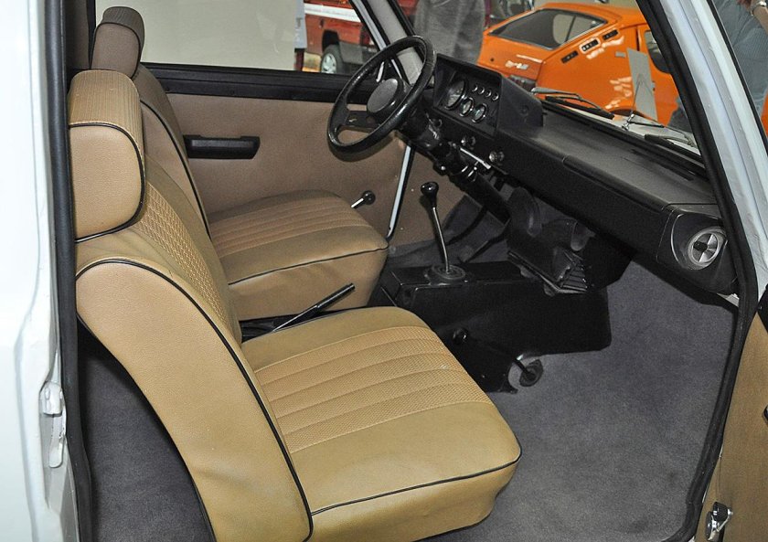 ИЖ-14 4х4 салон