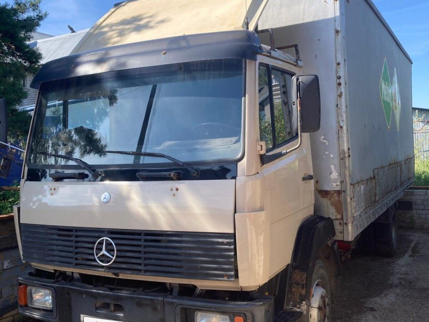 Грузовики мерседес