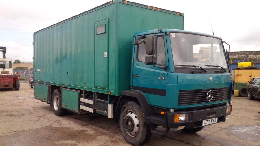 Мерседес- Бенц 1117 l