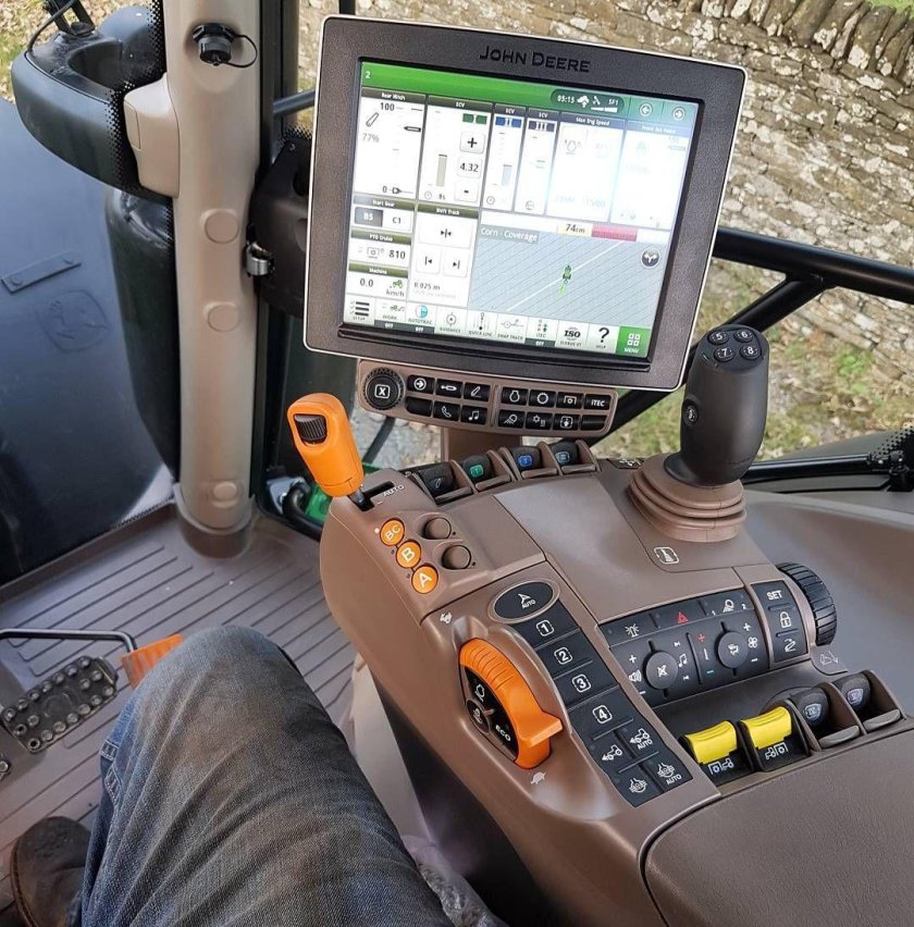 John Deere 6r кабина