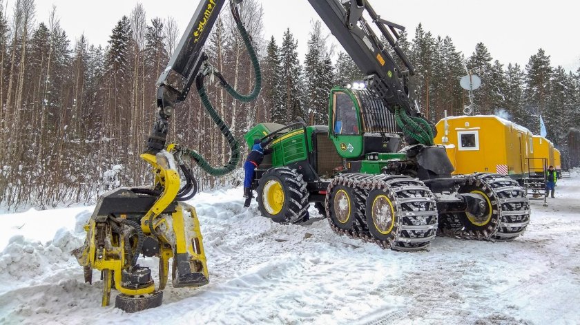 Форвардер John Deere 1510g
