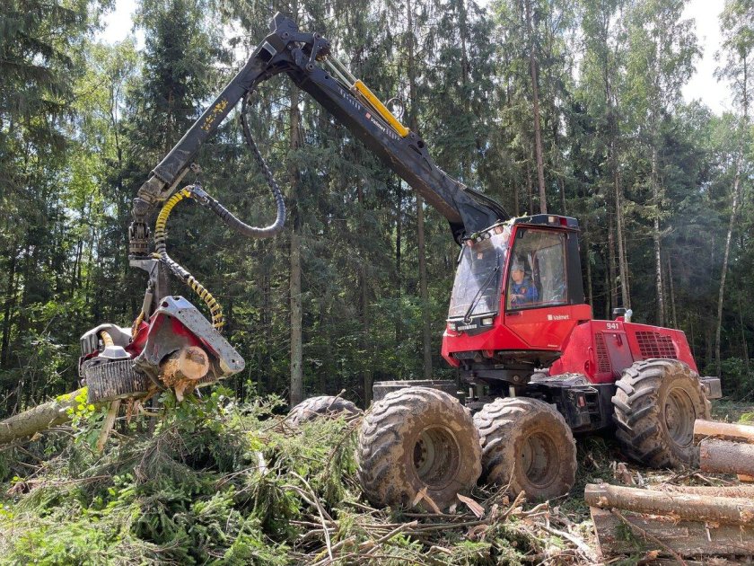 Харвестер Valmet 931