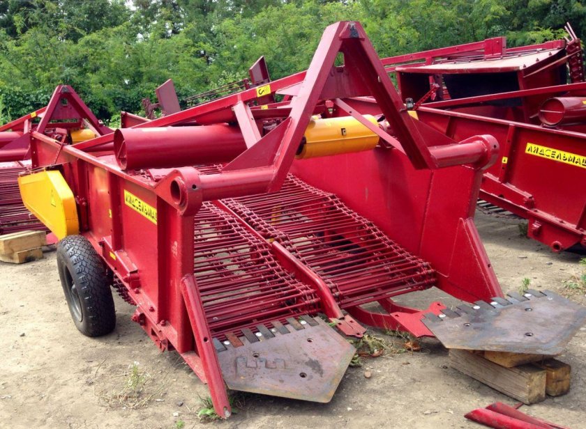 Картофелекопалка двухрядная навесная КТН-2в