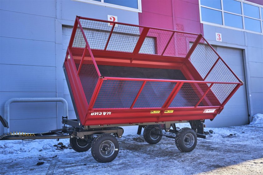 Прицеп тракторный Бизон